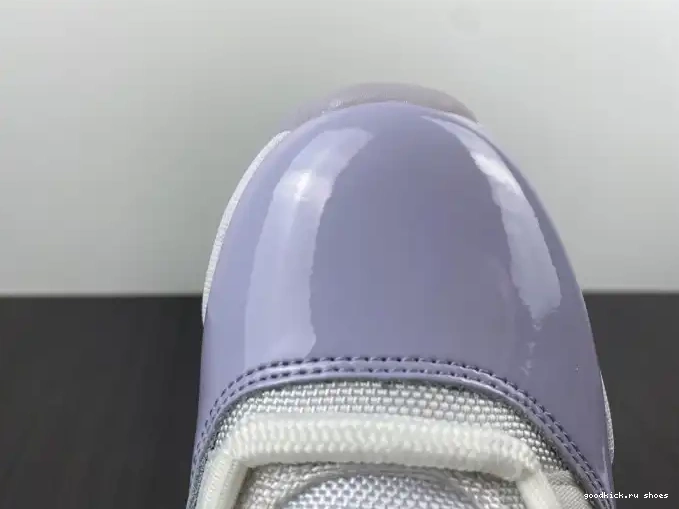 Air AH7860-101 Pure Jordan 11 WMNS Violet Low 0420